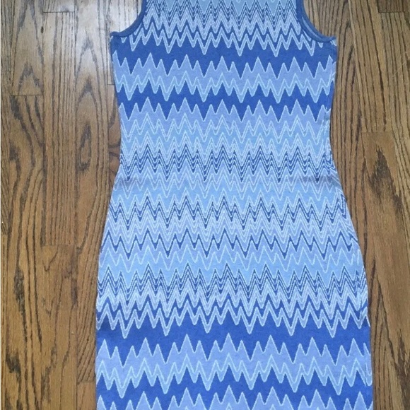 J. McLaughlin Blue chevron cotton sweater dress. Size XS - Picture 6 of 6